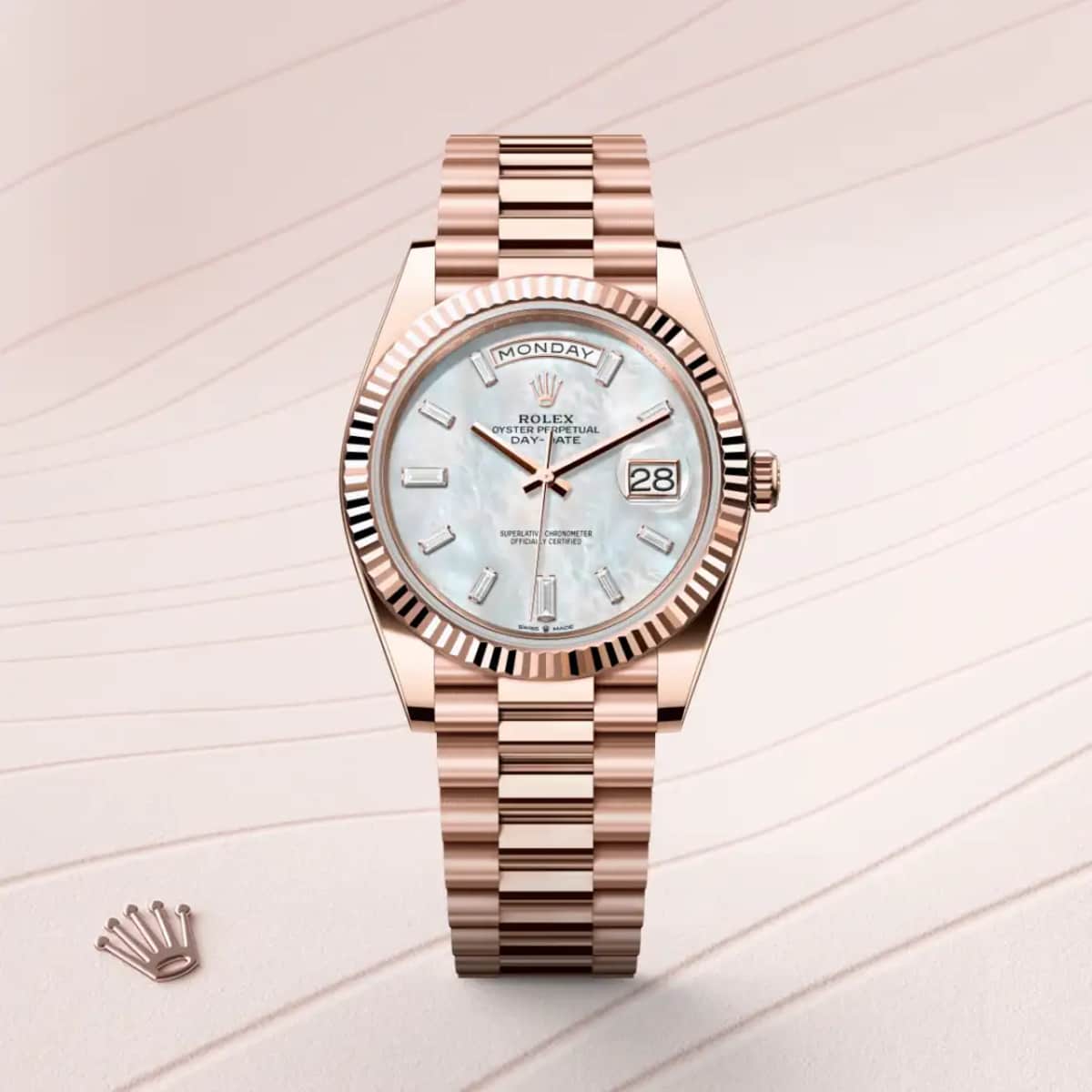 Rolex Day-Date
in 18 ct Everose gold, M228235-0056 - Bucherer