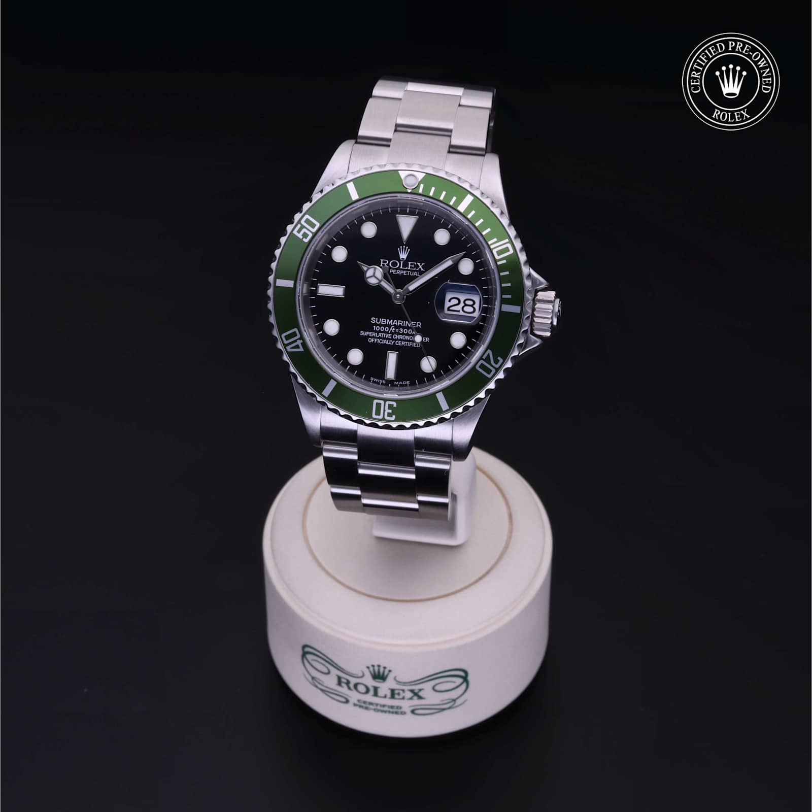 Submariner Date alternate view 4