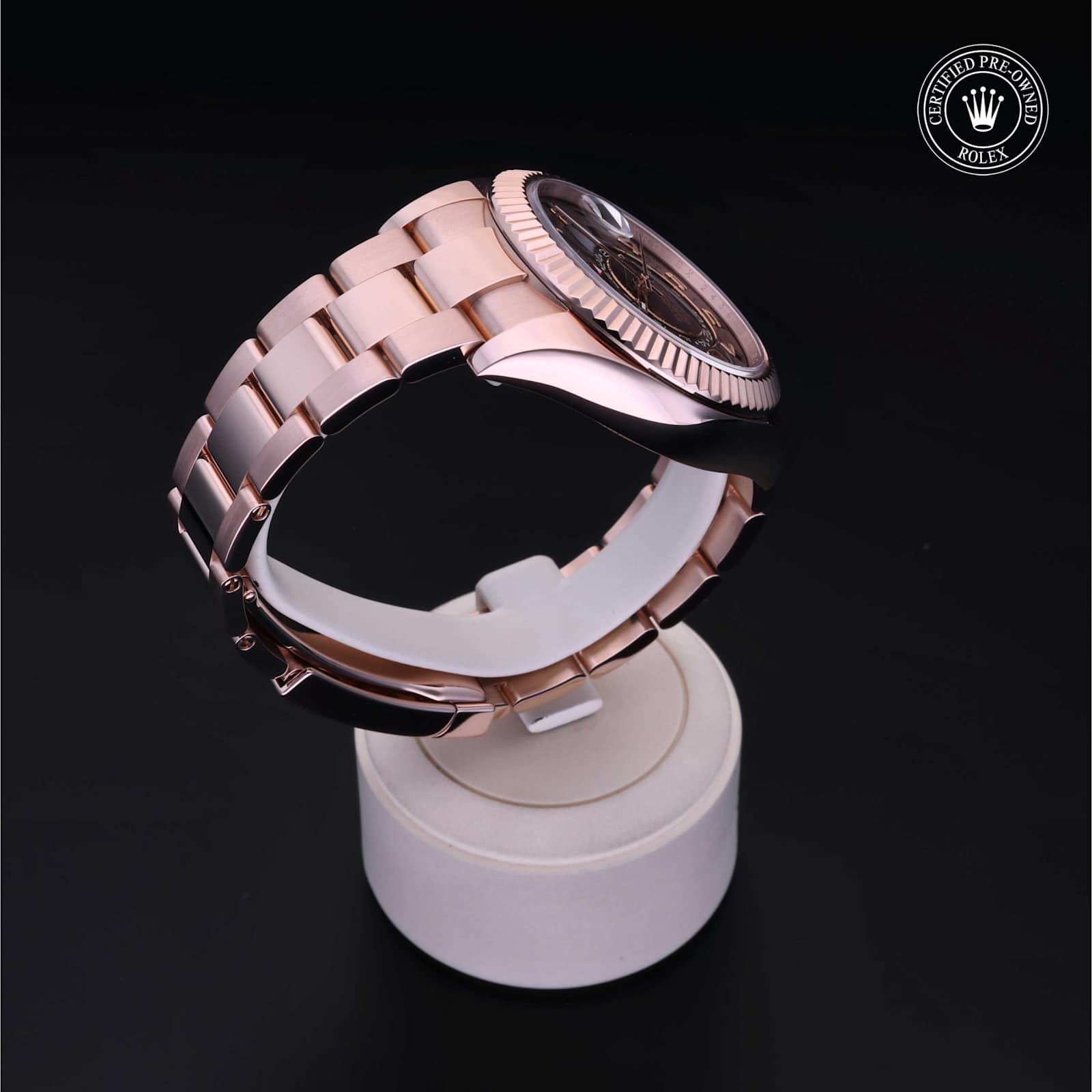 Rolex Sky-Dweller in Rose Gold, 326935 - Bucherer