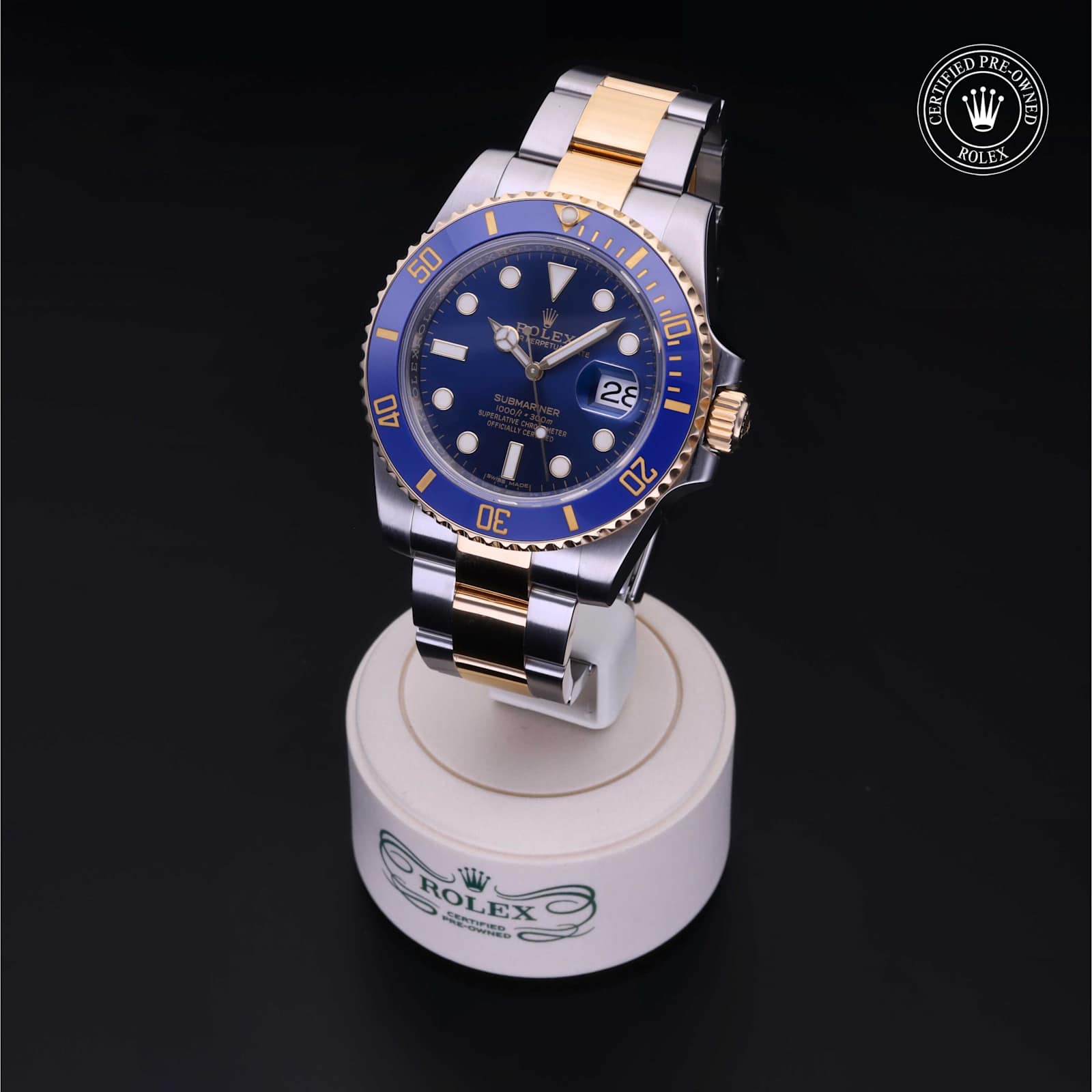 Submariner Date alternate view 5