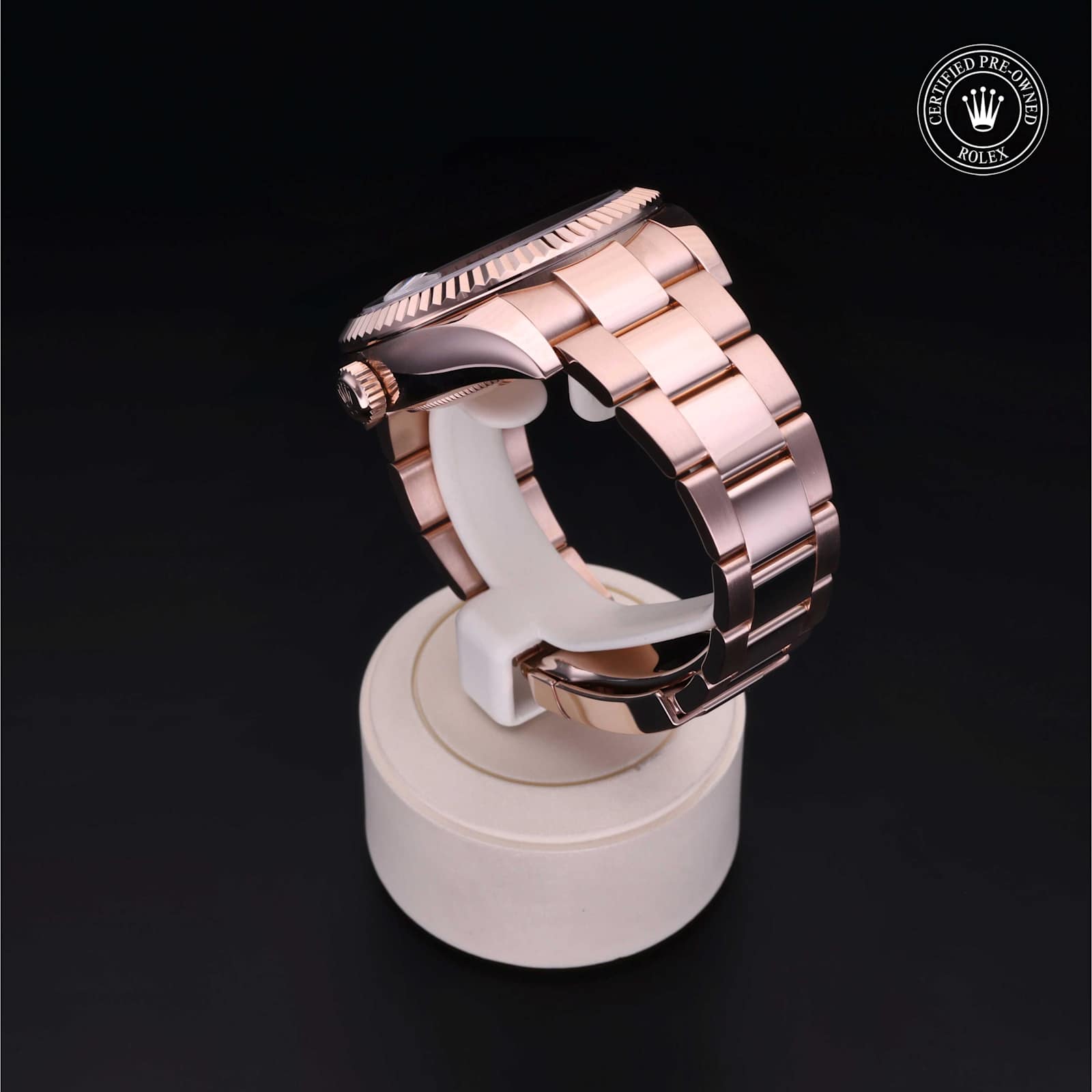 Rolex Sky-Dweller in Rose Gold, 326935 - Bucherer