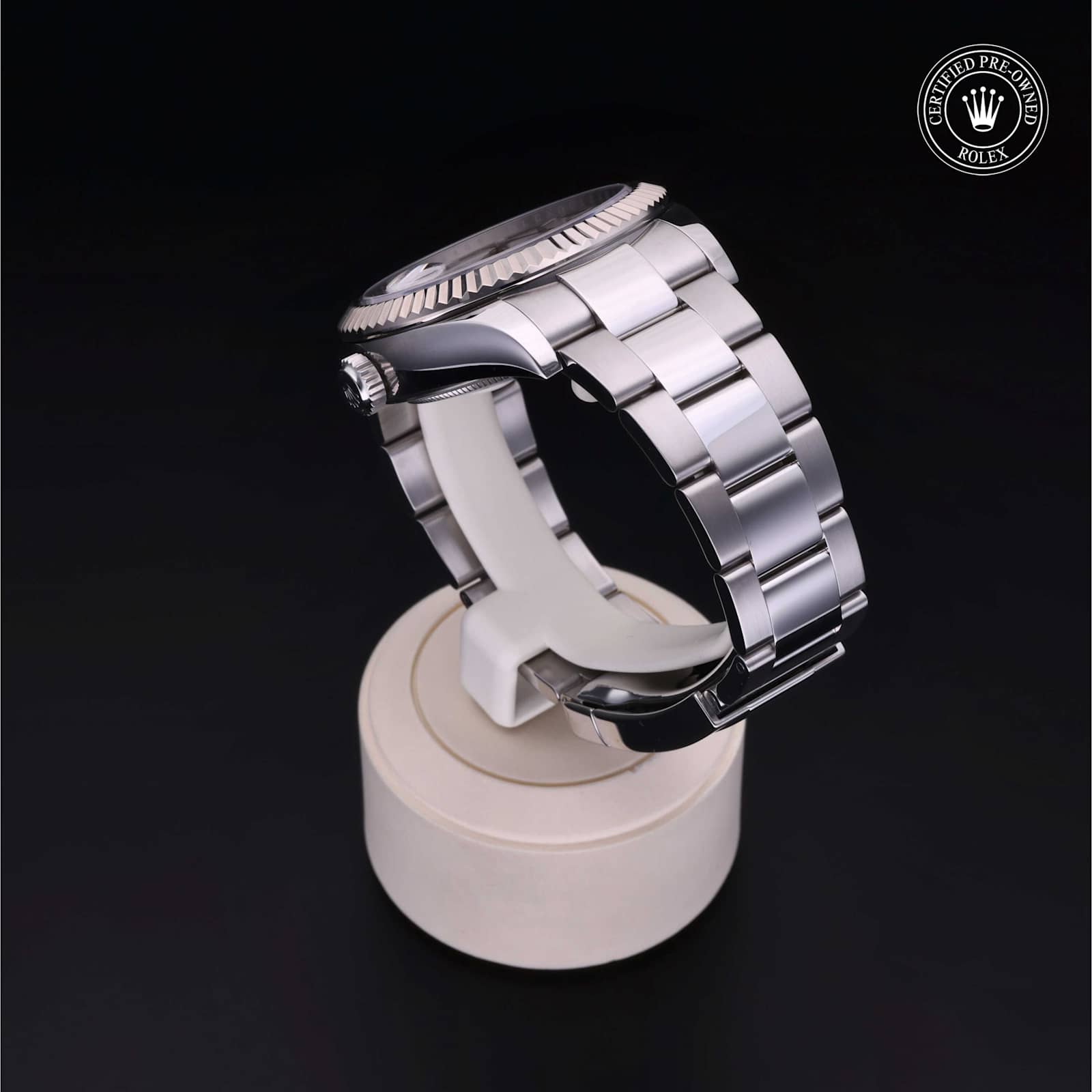 Rolex Sky-Dweller in Steel, 326934 - Bucherer