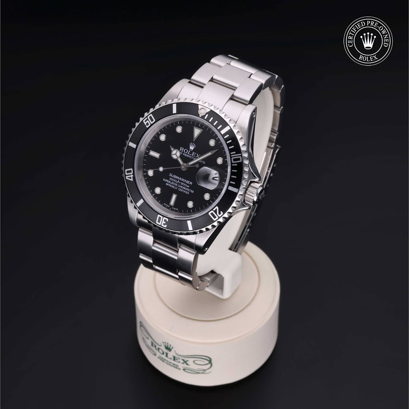 Submariner Date alternate view 5