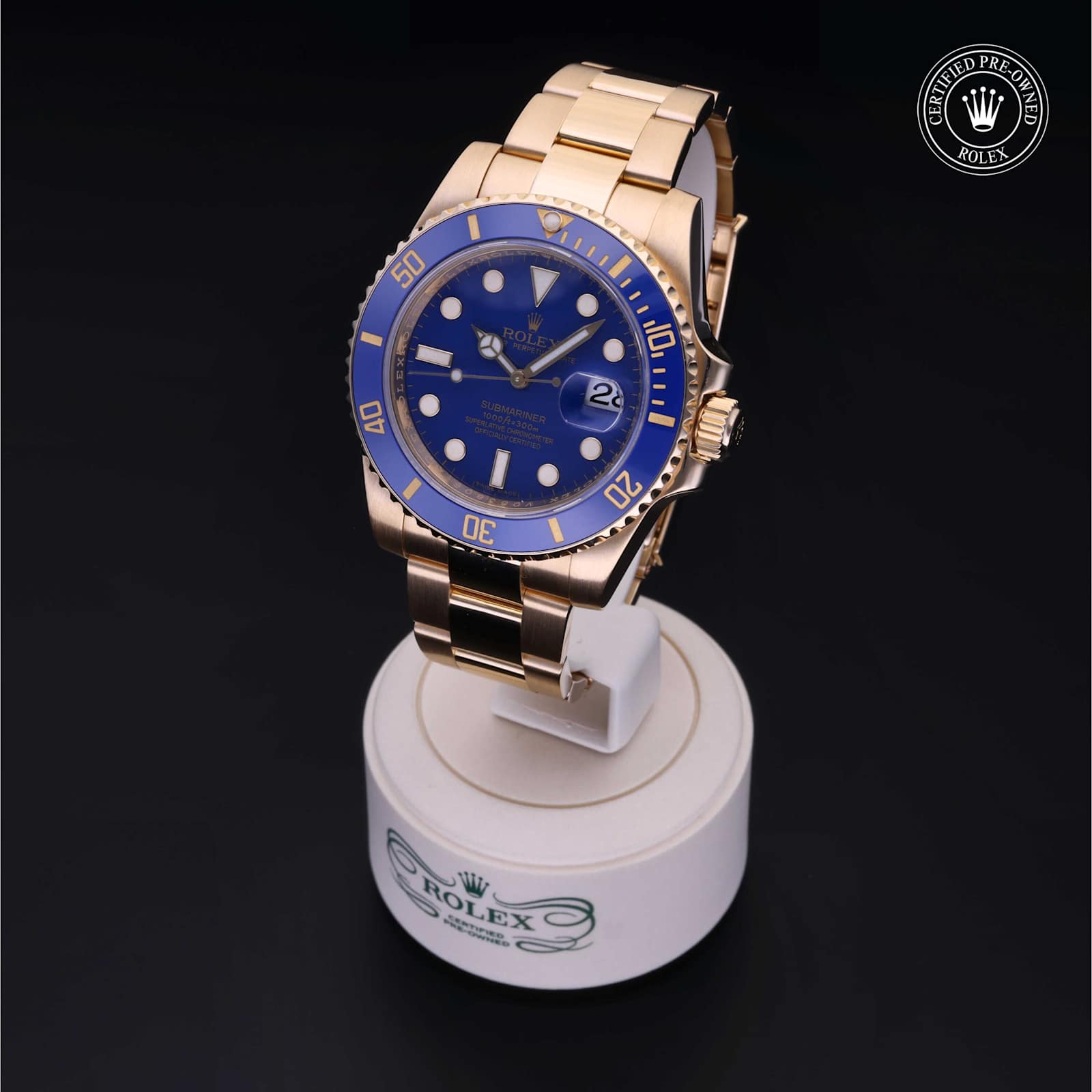 Submariner Date alternate view 4