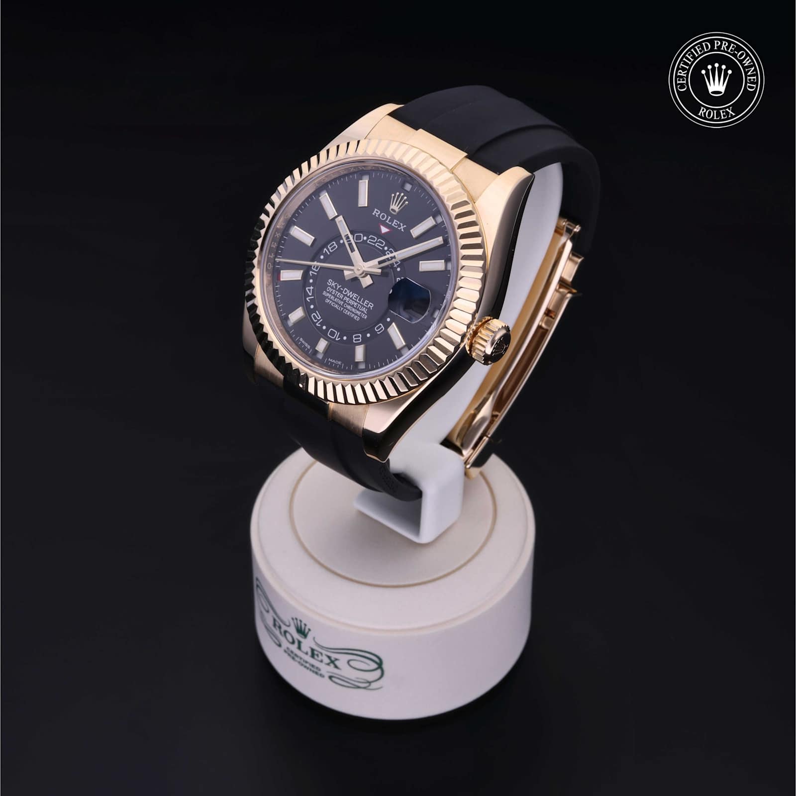 Rolex Sky-Dweller in Yellow Gold, 326238 - Bucherer