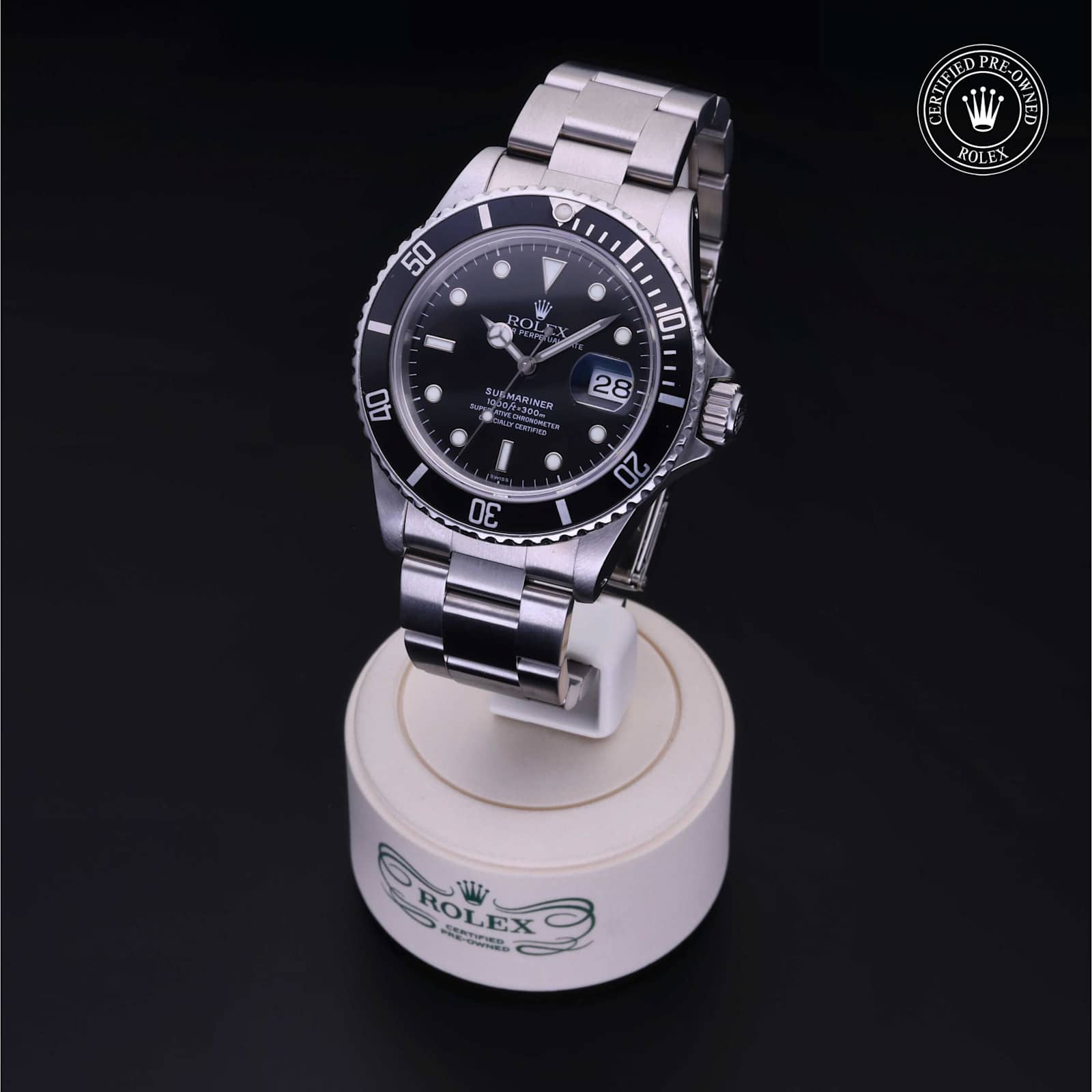 Submariner Date alternate view 5