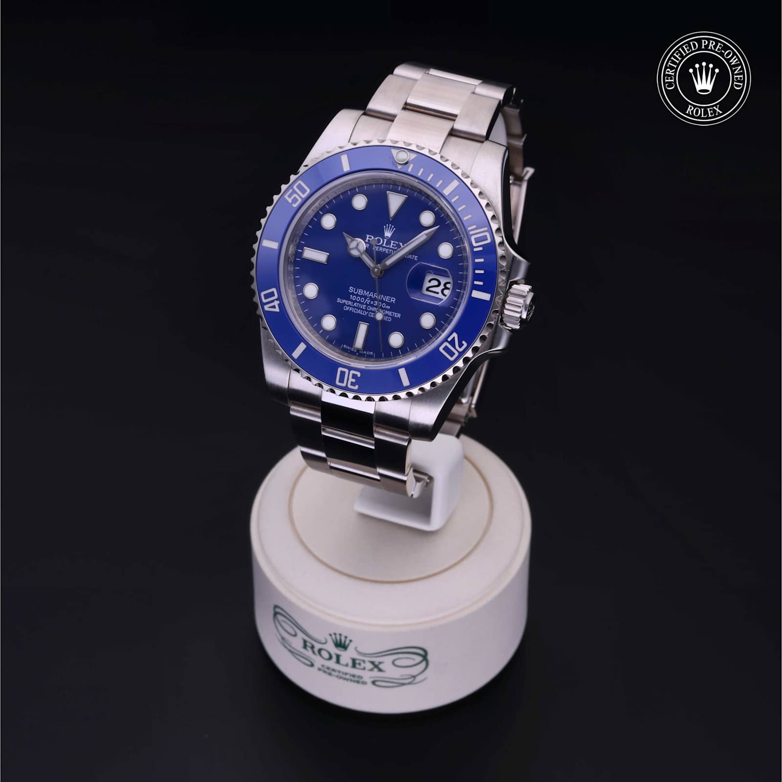 Submariner Date alternate view 5