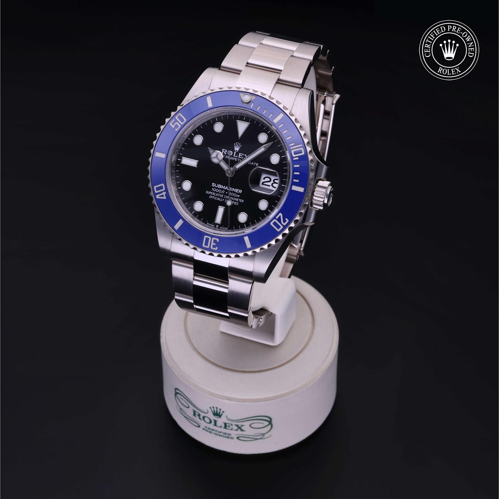 Submariner Date alternate view 5