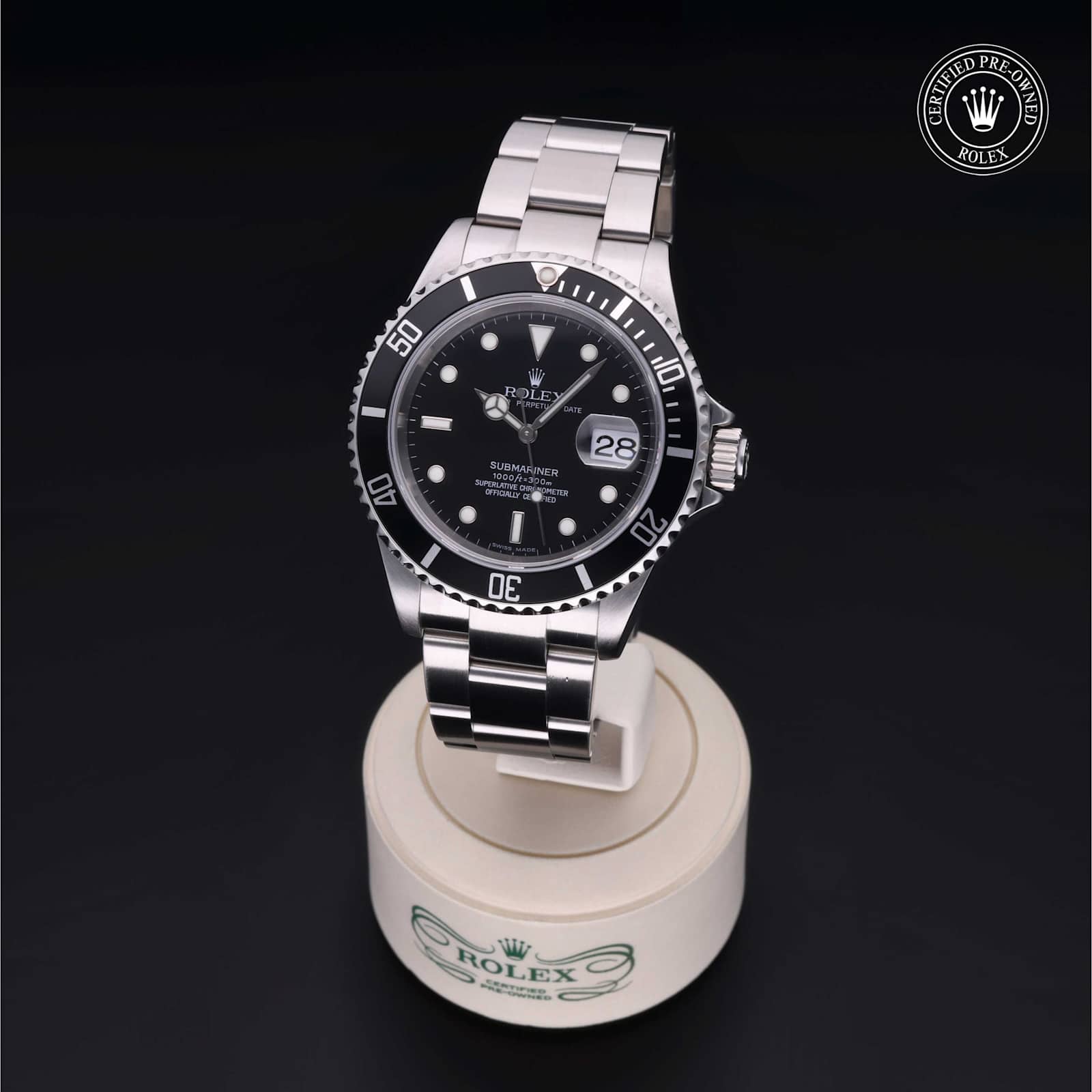 Submariner Date alternate view 4
