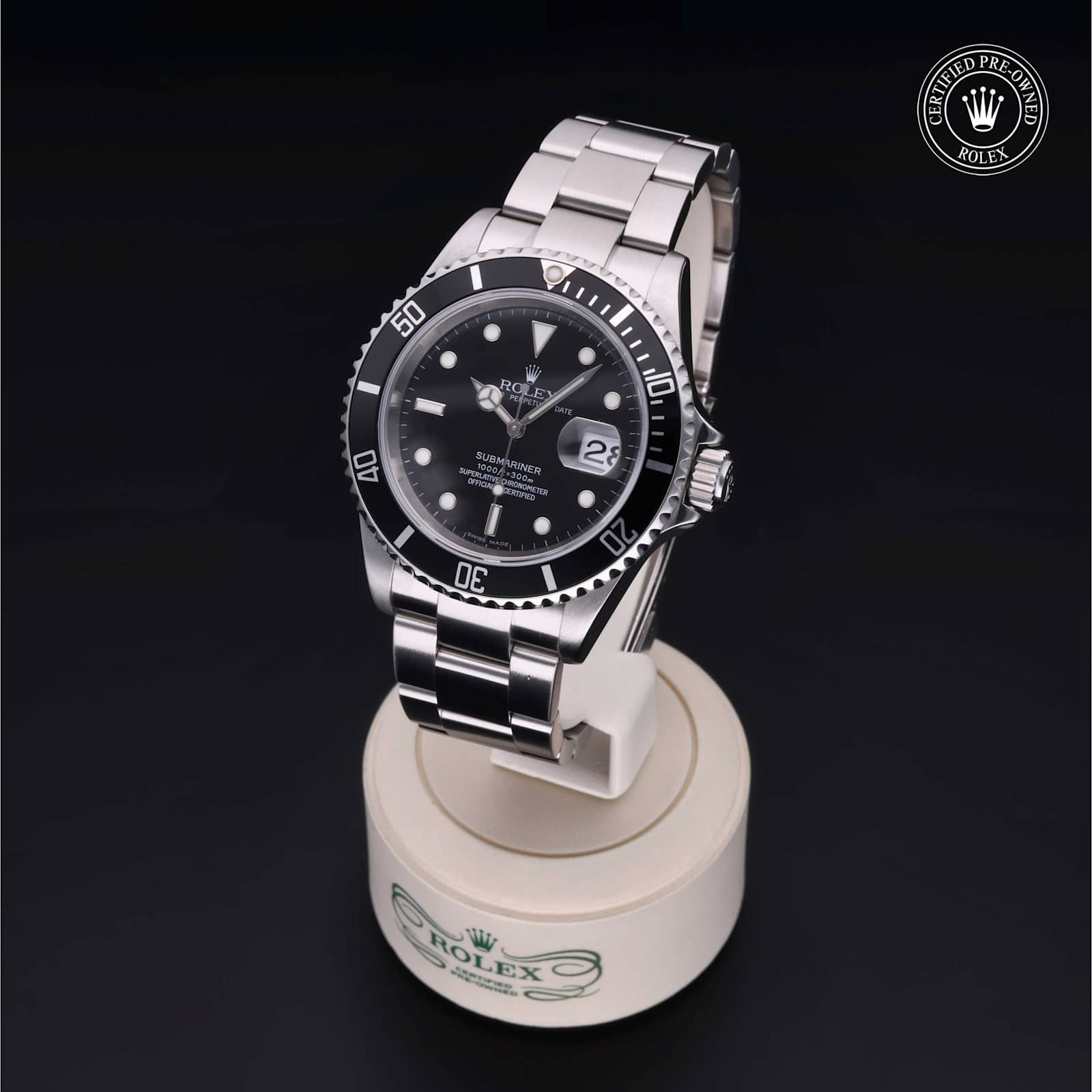 Submariner Date alternate view 5
