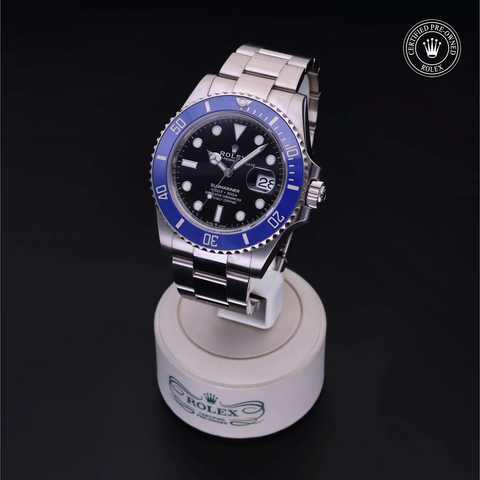 Submariner Date alternate view 5