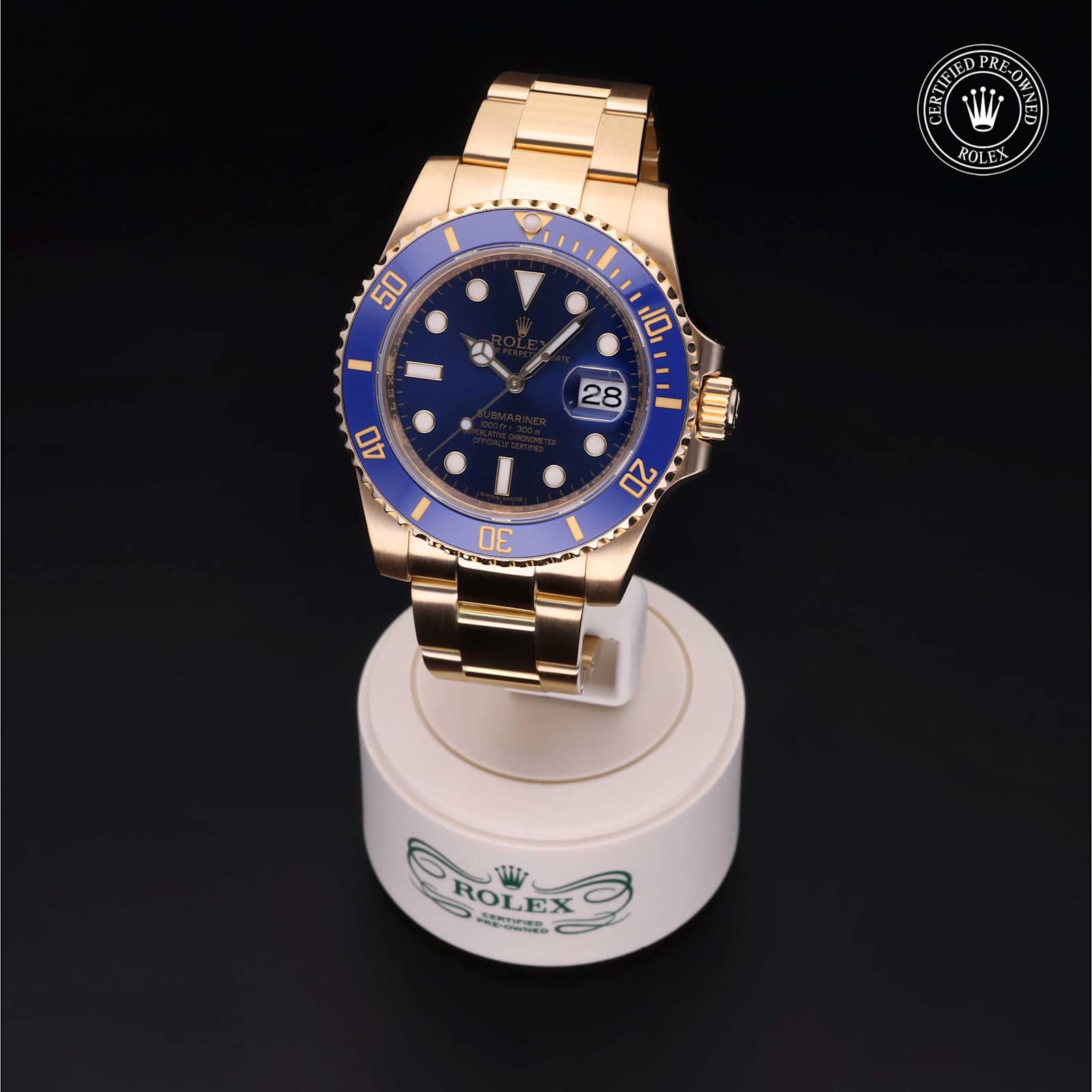 Submariner Date alternate view 4