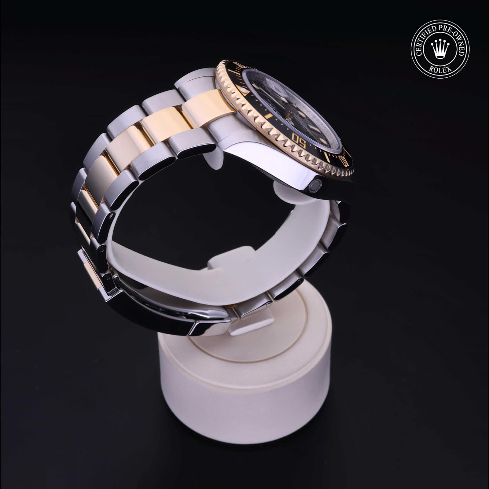 Rolex Sea-Dweller in Bicolor, 126603 - Bucherer