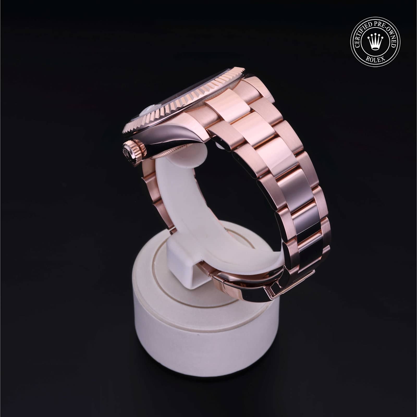 Rolex Sky-Dweller in Rose Gold, 326935 - Bucherer