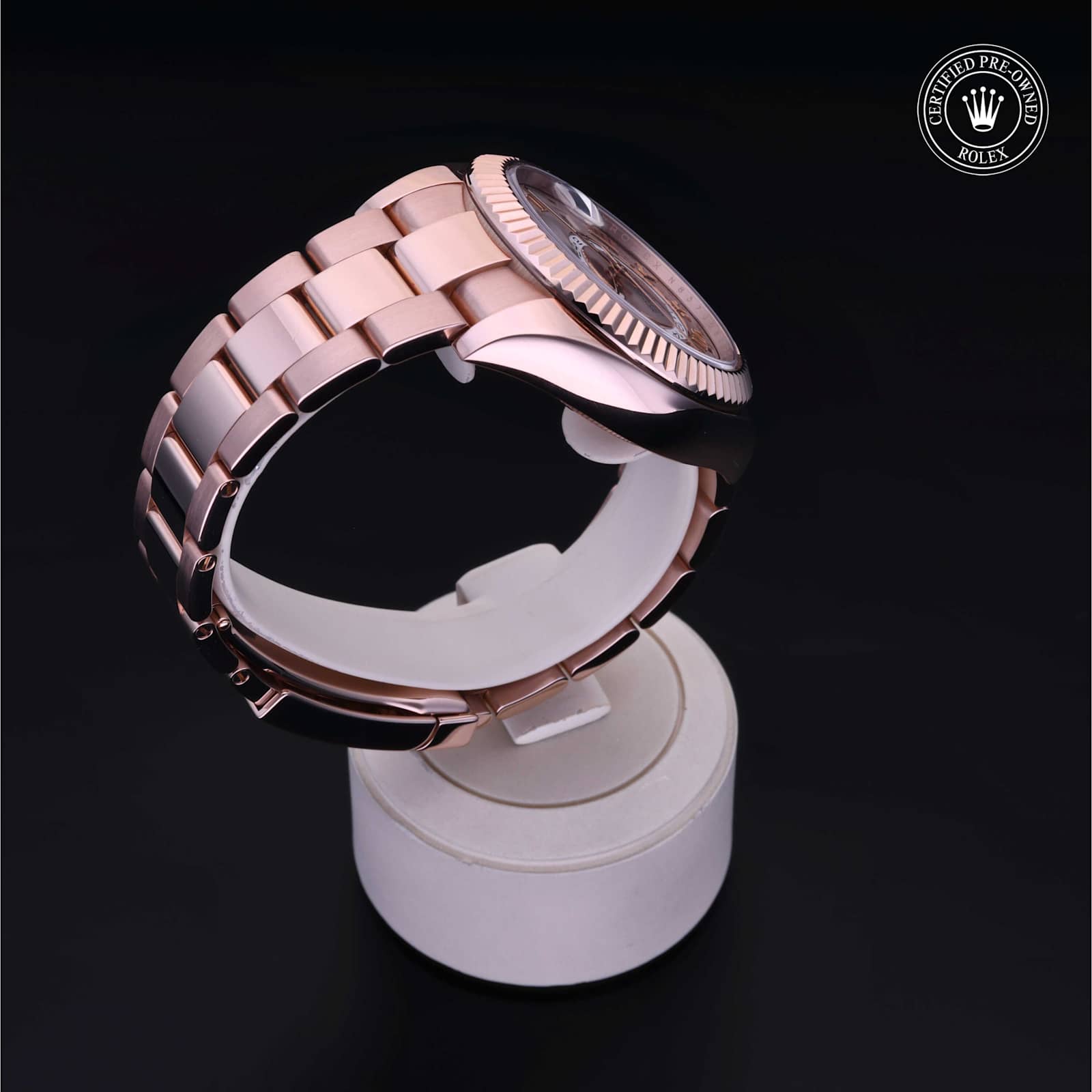 Rolex Sky-Dweller in Rose Gold, 326935 - Bucherer