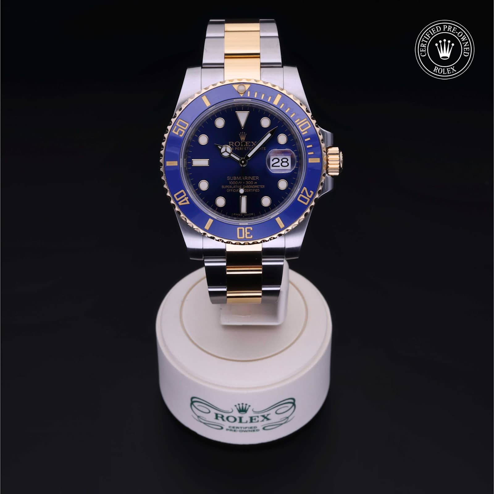 Submariner Date alternate view 3