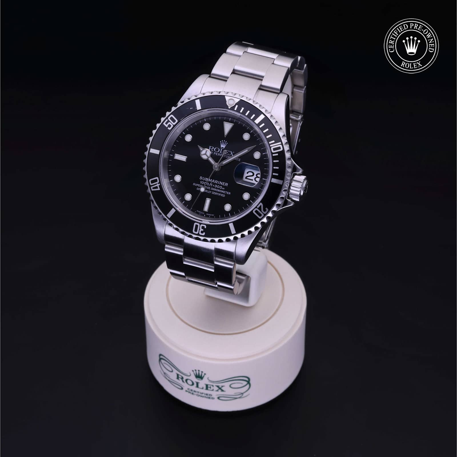 Submariner Date alternate view 5