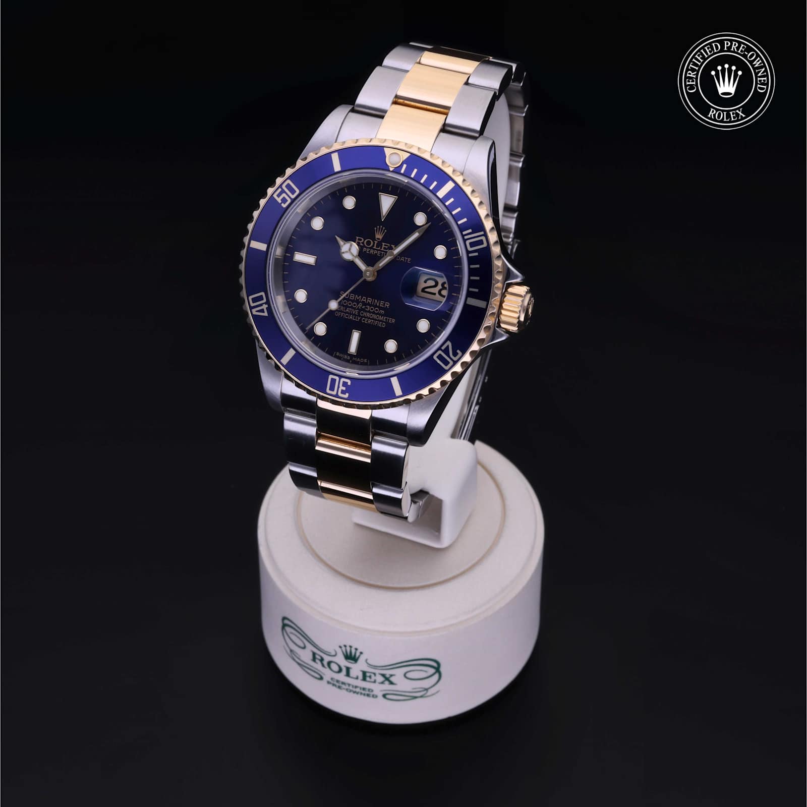 Submariner Date alternate view 5