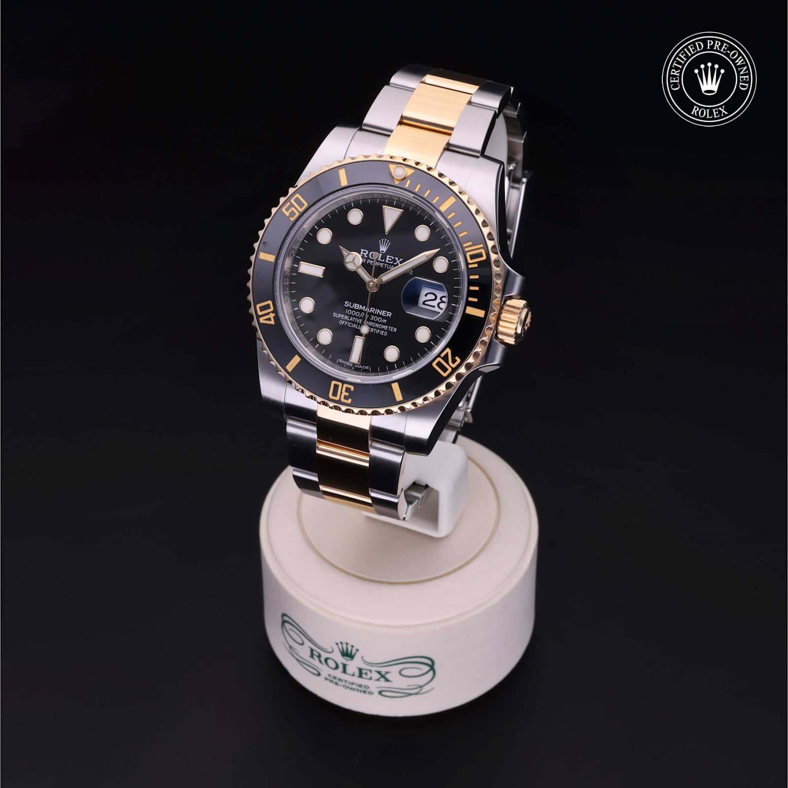 Submariner Date alternate view 5