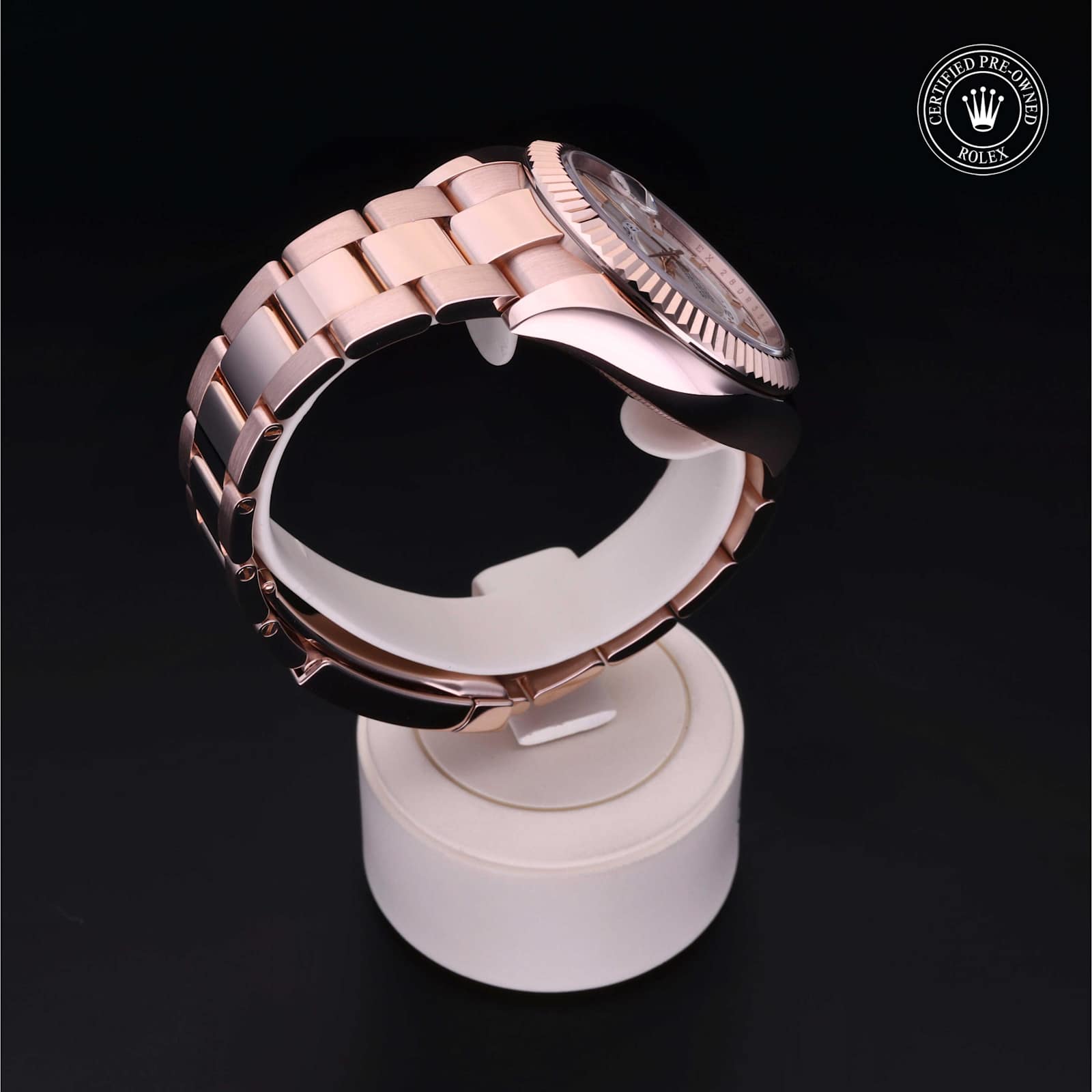Rolex Sky-Dweller in Rose Gold, 326935 - Bucherer