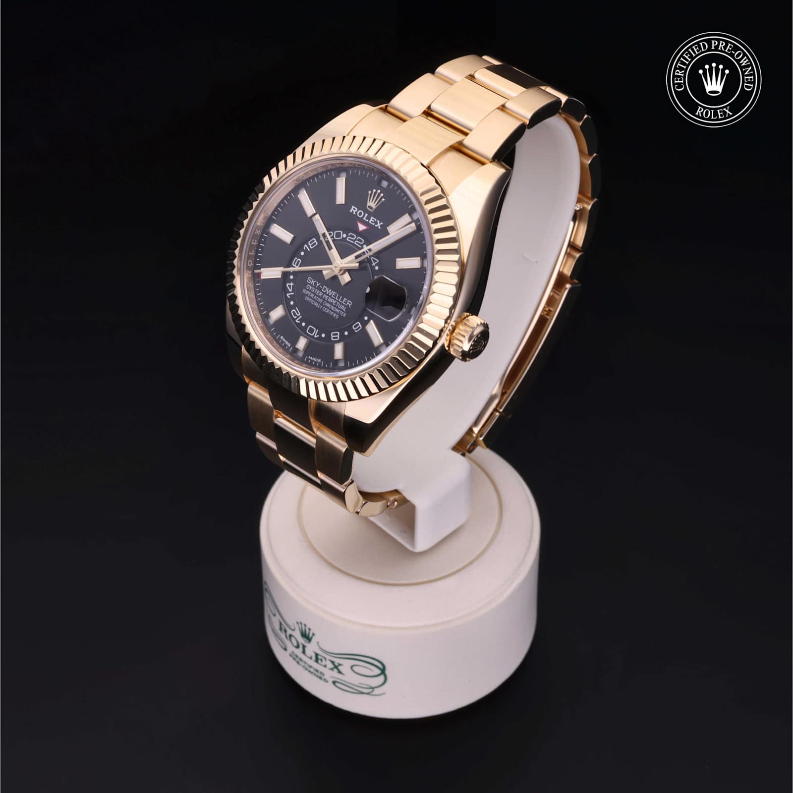 Rolex Sky-Dweller in Yellow Gold, 326938 - Bucherer