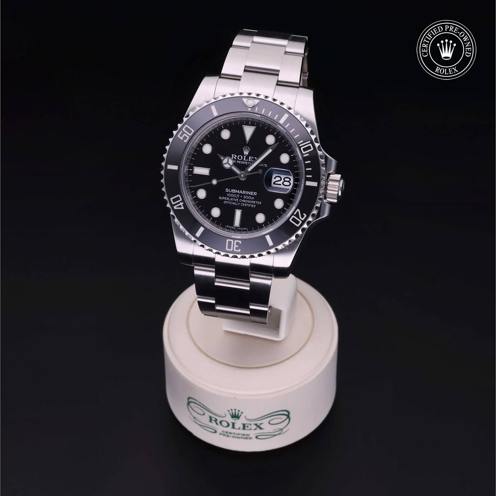 Submariner Date alternate view 4