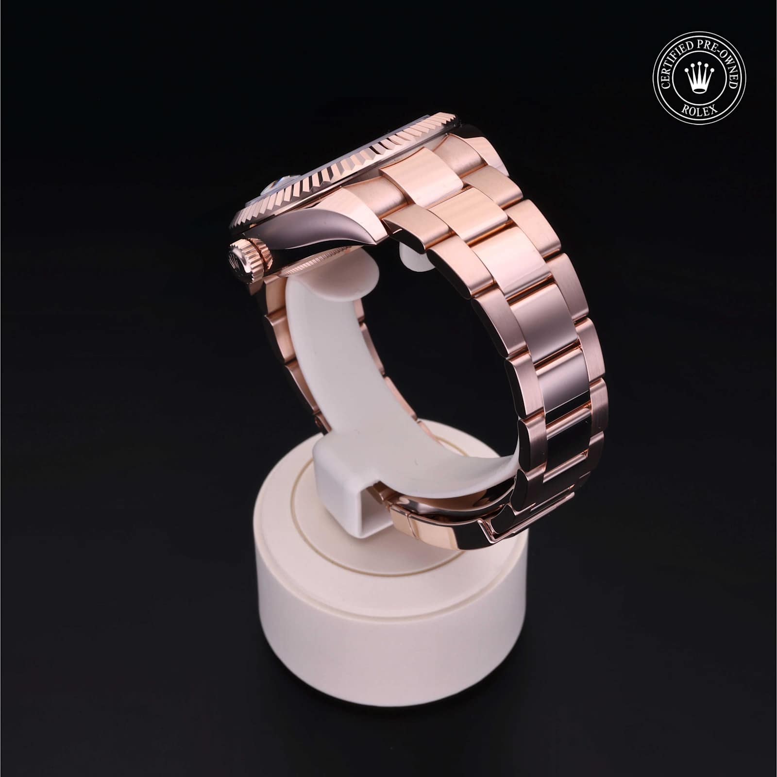 Rolex Sky-Dweller in Rose Gold, 326935 - Bucherer