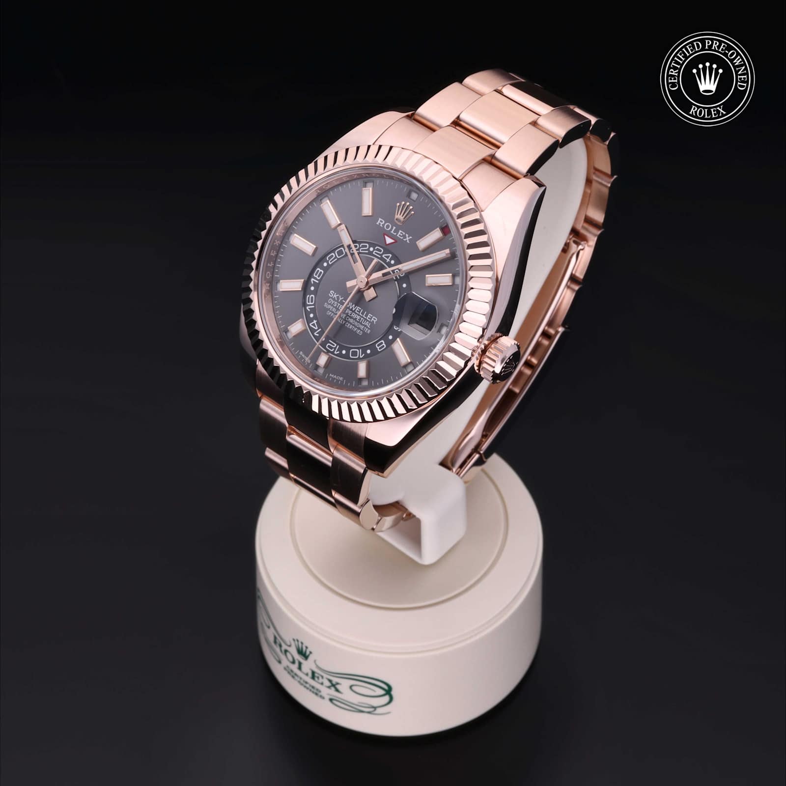 Rolex Sky-Dweller in Rose Gold, 326935 - Bucherer