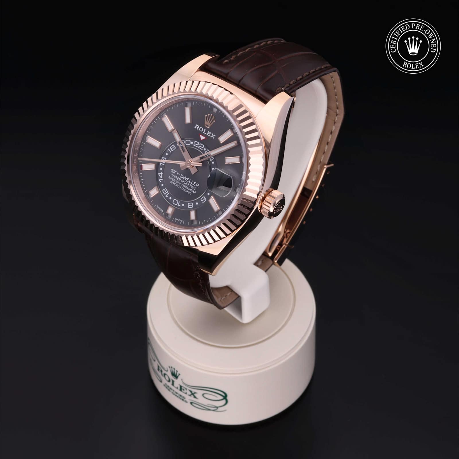 Rolex Sky-Dweller in Rotgold, 326135 - Bucherer