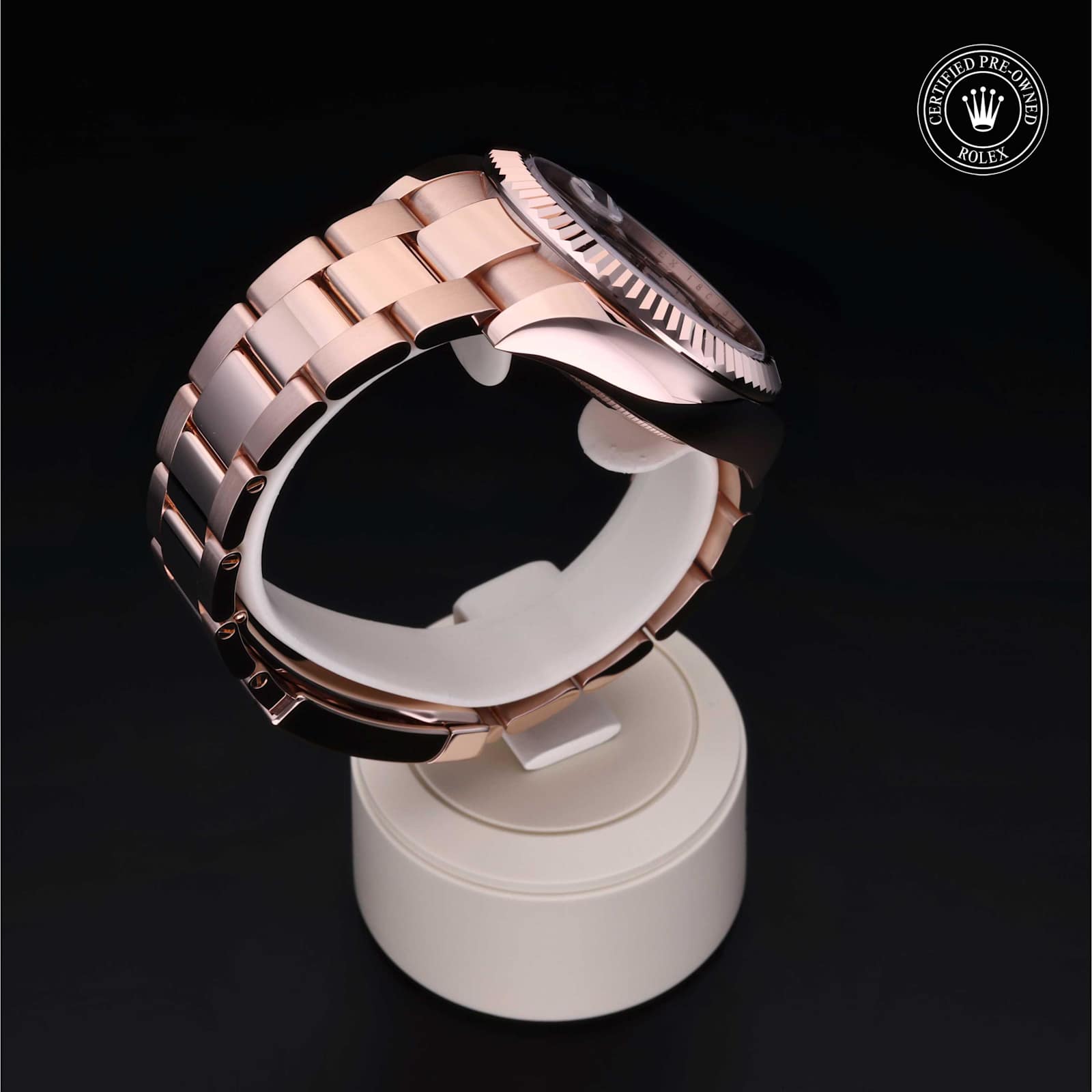 Rolex Sky-Dweller in Rose Gold, 326935 - Bucherer