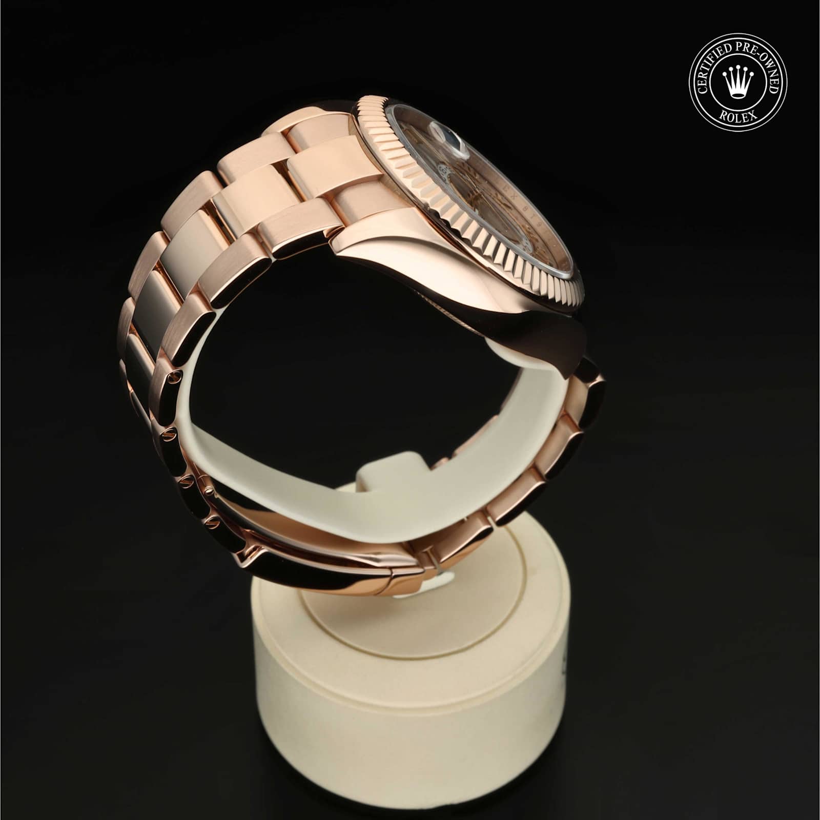 Rolex Sky-Dweller in Rose Gold, 326935 - Bucherer