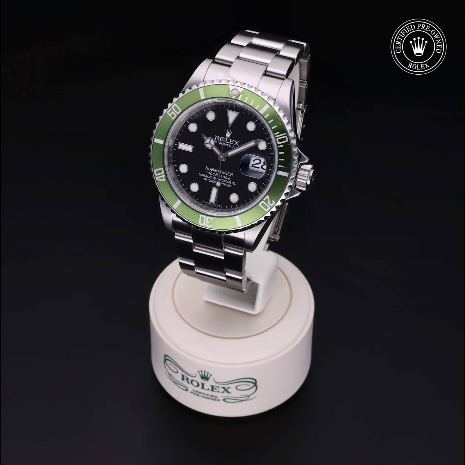 Submariner Date alternate view 5