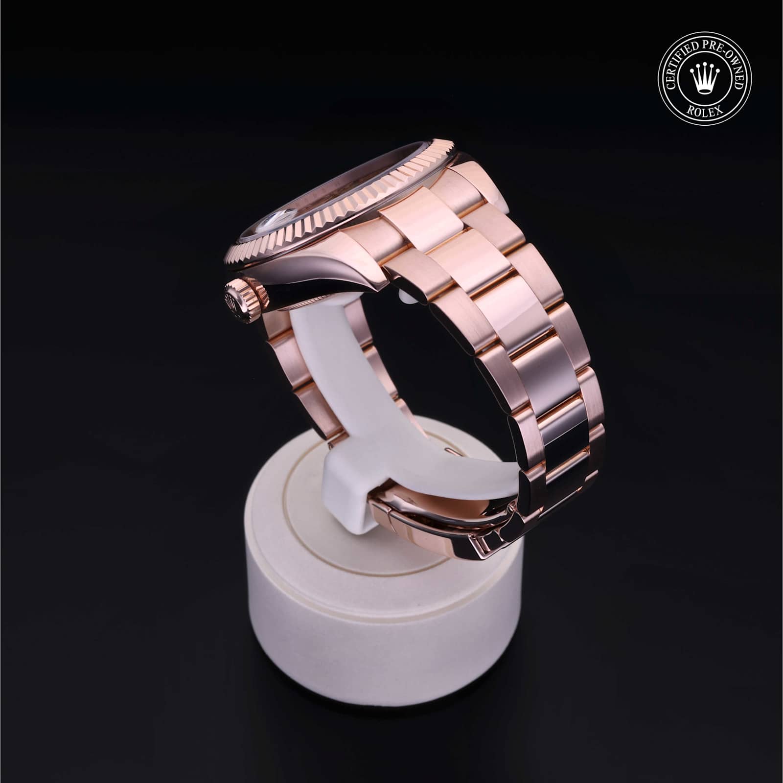 Rolex Sky-Dweller in Rose Gold, 326935 - Bucherer