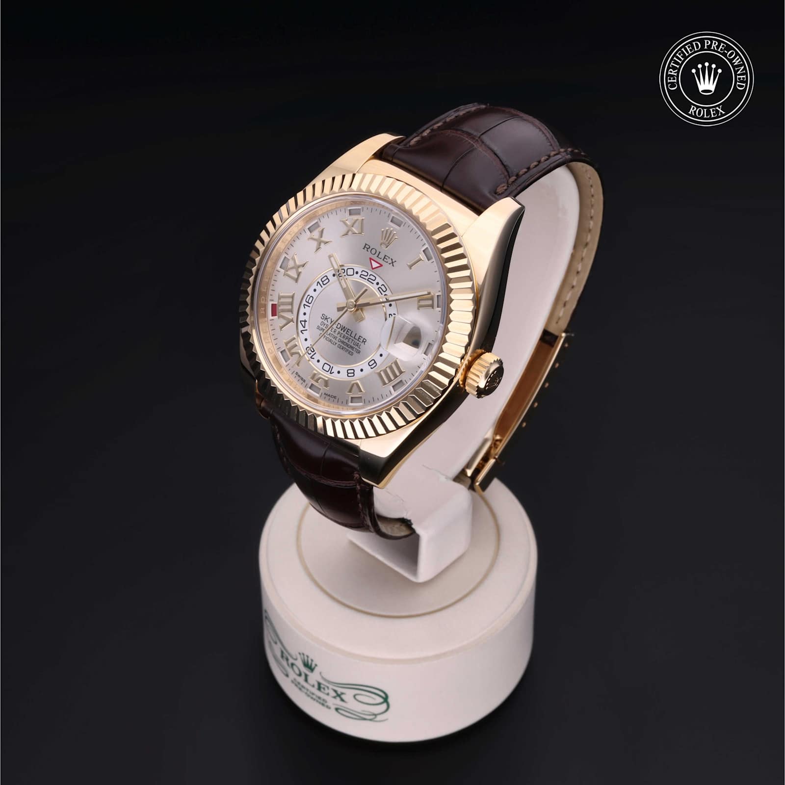 Rolex Sky-Dweller in Yellow Gold, 326138 - Bucherer