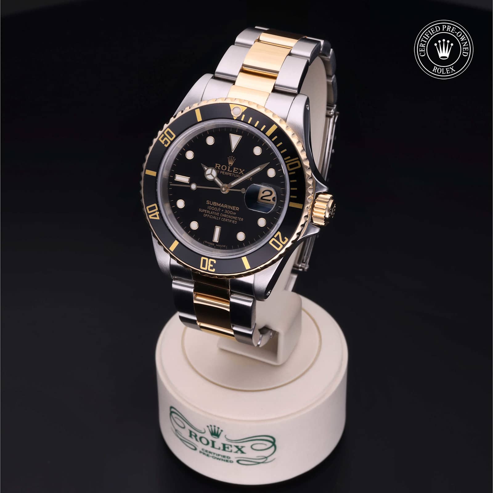 Submariner Date alternate view 5