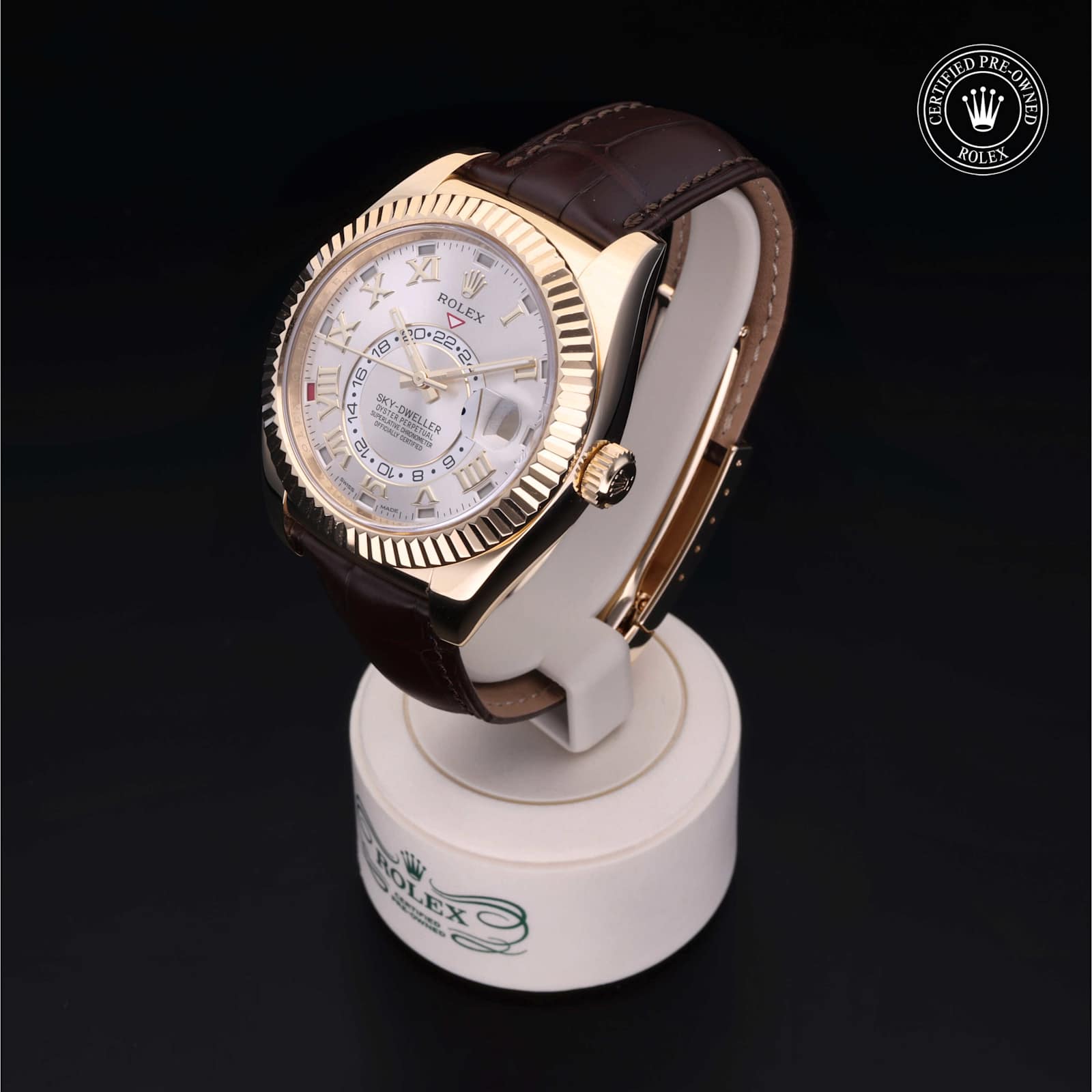 Rolex Sky-Dweller in Yellow Gold, 326138 - Bucherer