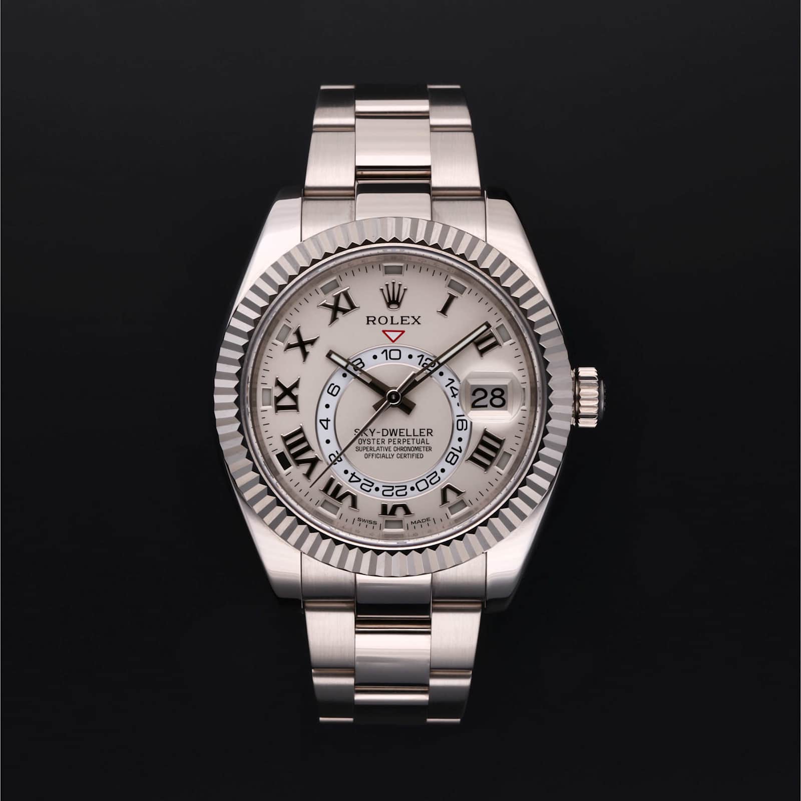 Rolex Sky-Dweller in White Gold, 326939 - Bucherer