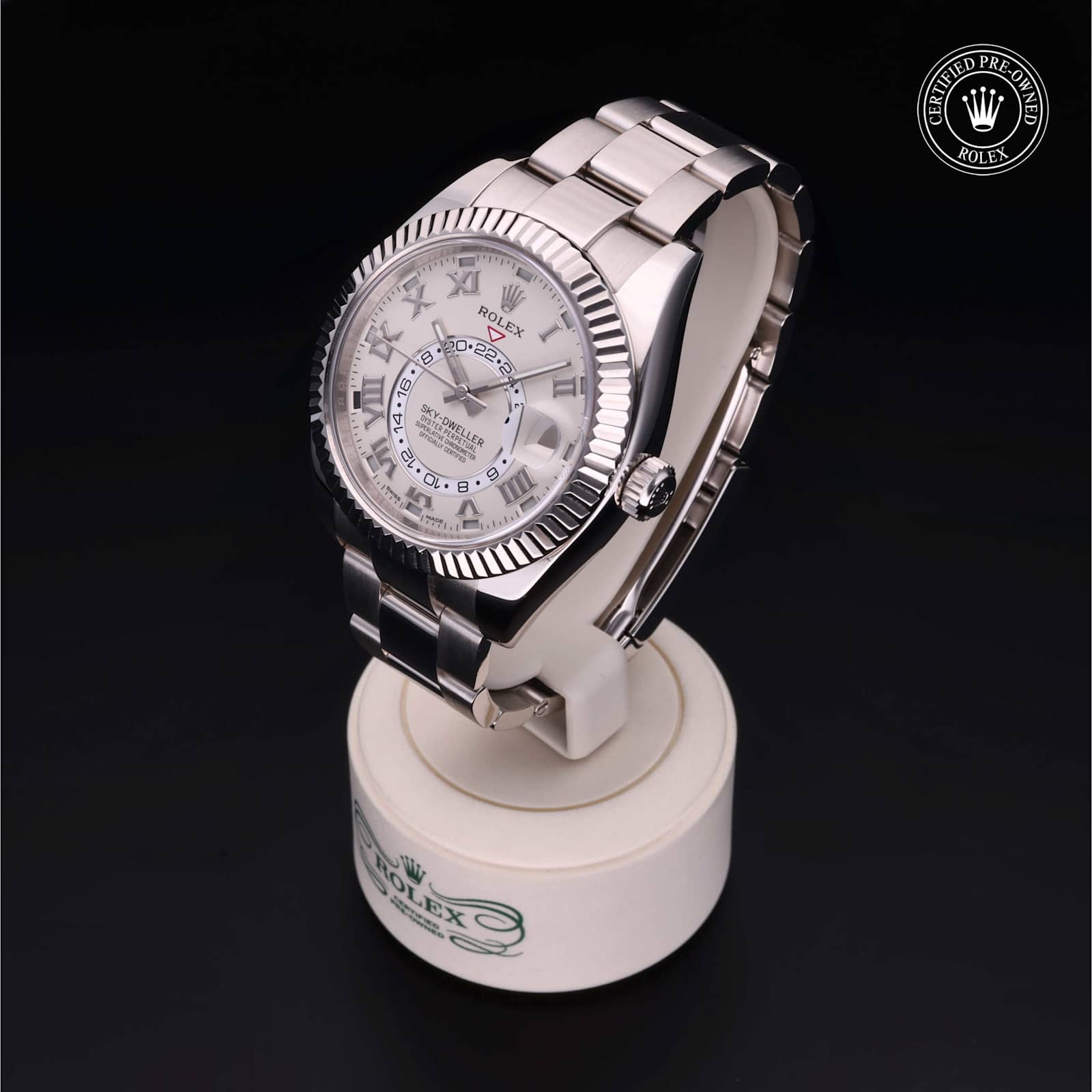Rolex Sky-Dweller in White Gold, 326939 - Bucherer