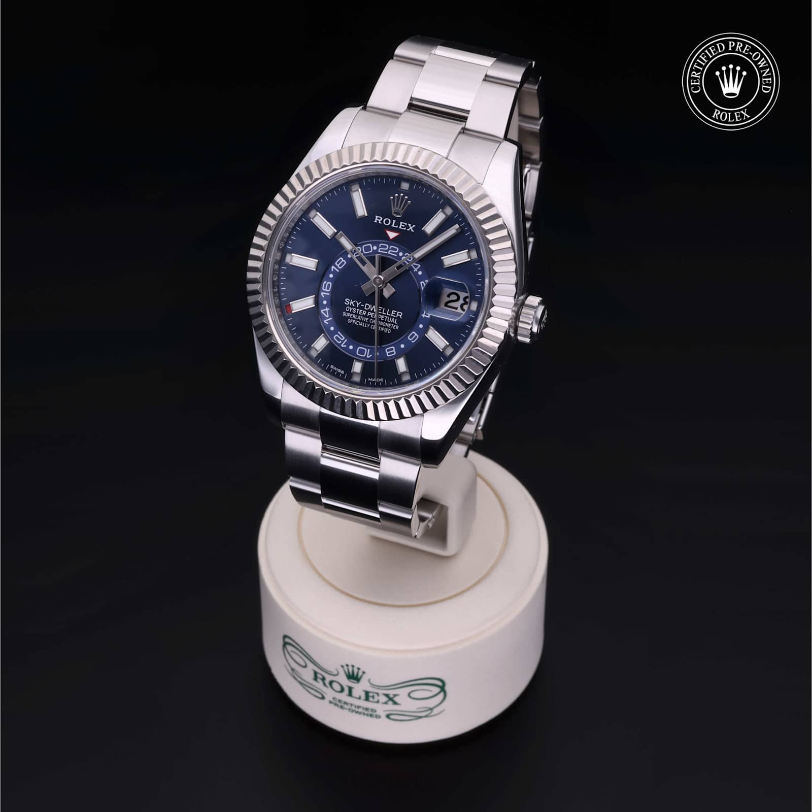 Sky-Dweller alternate view 5