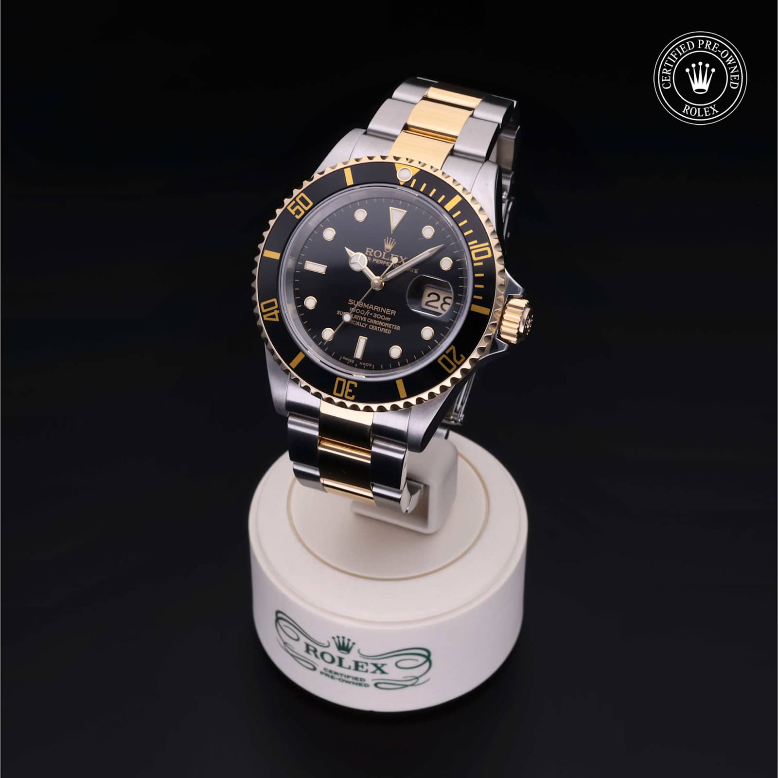 Submariner Date alternate view 5