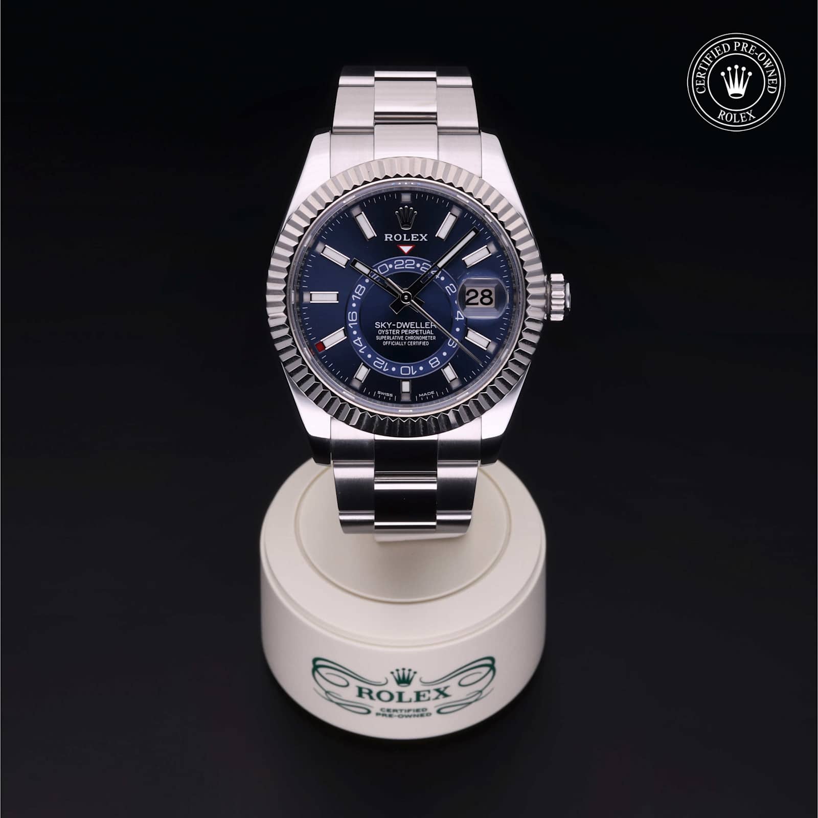 Sky-Dweller alternate view 3
