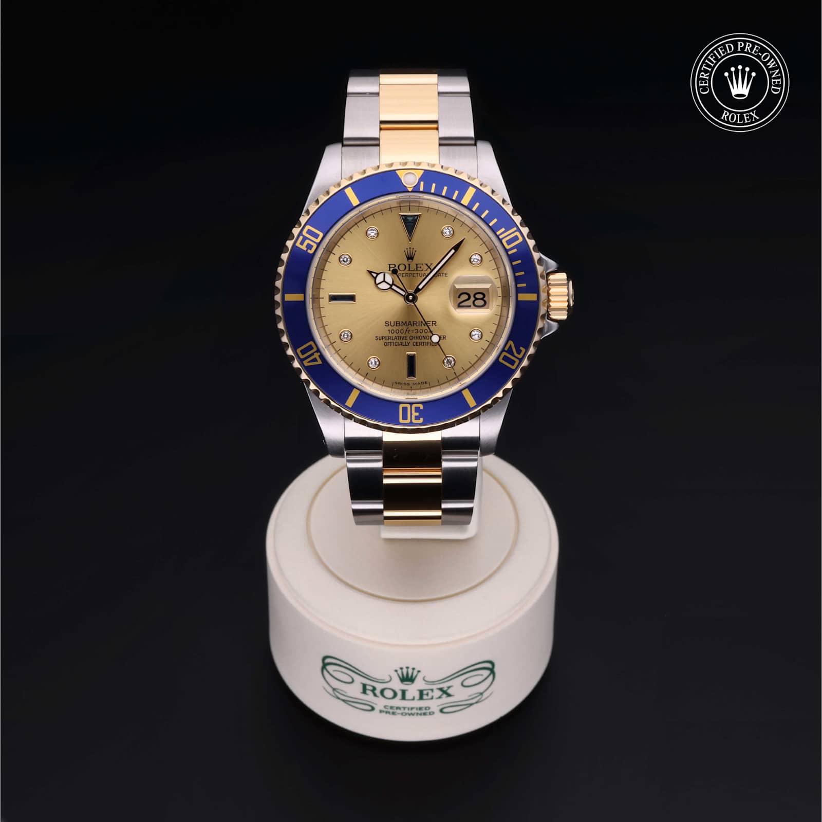 Submariner Date alternate view 3