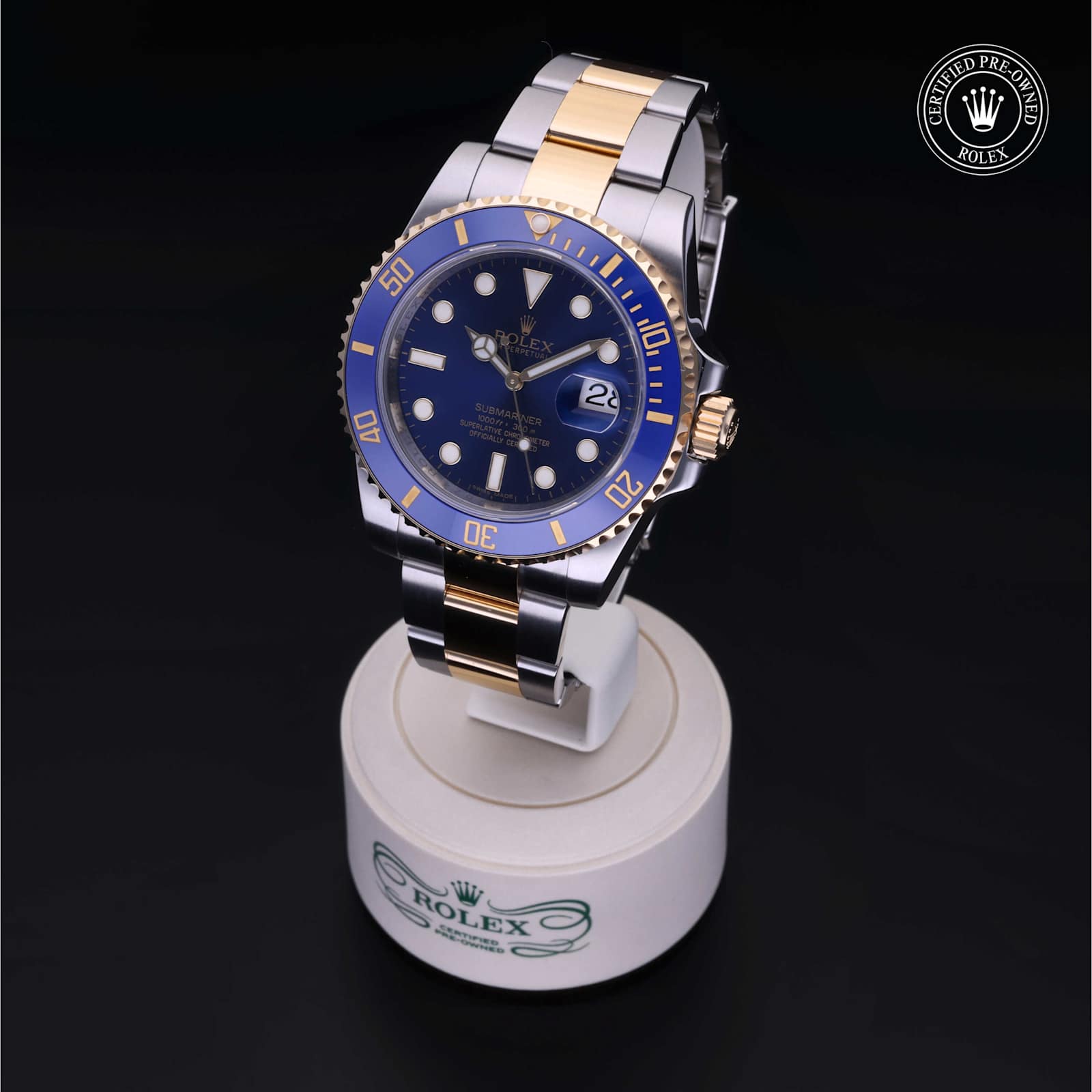 Submariner Date alternate view 5
