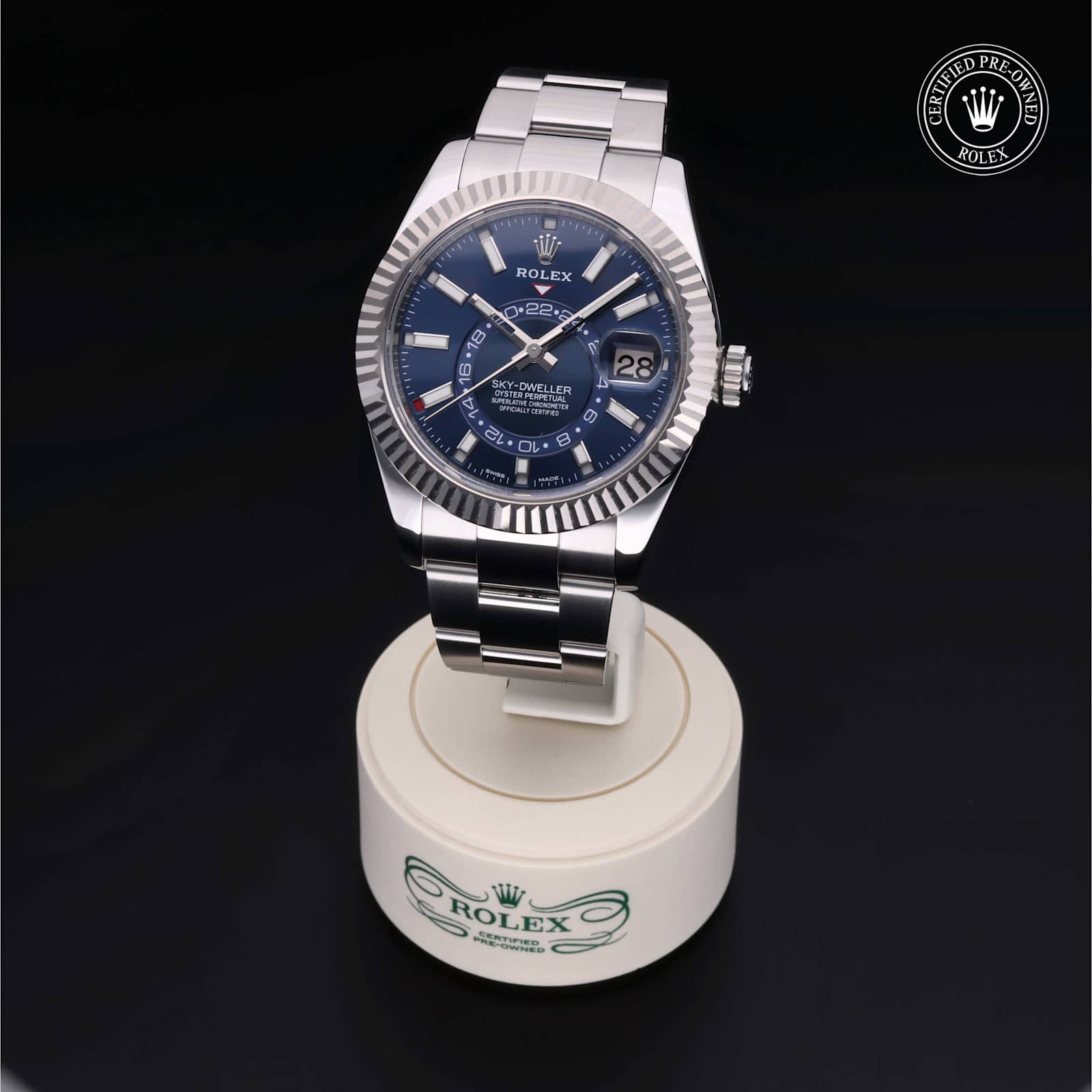 Sky-Dweller alternate view 4