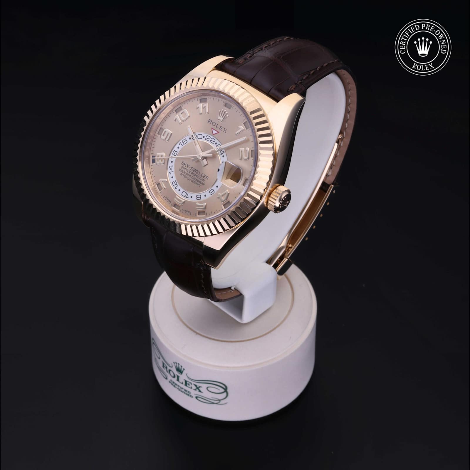 Rolex Sky-Dweller in Yellow Gold, 326138 - Bucherer