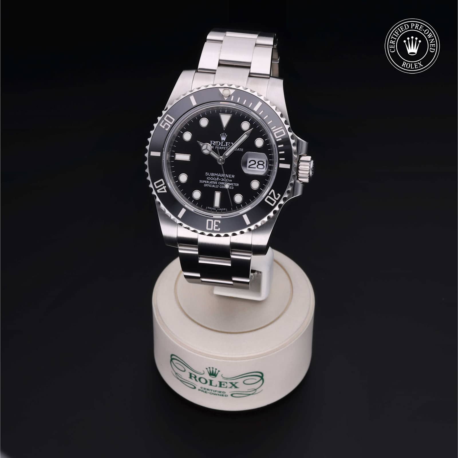 Submariner Date alternate view 4