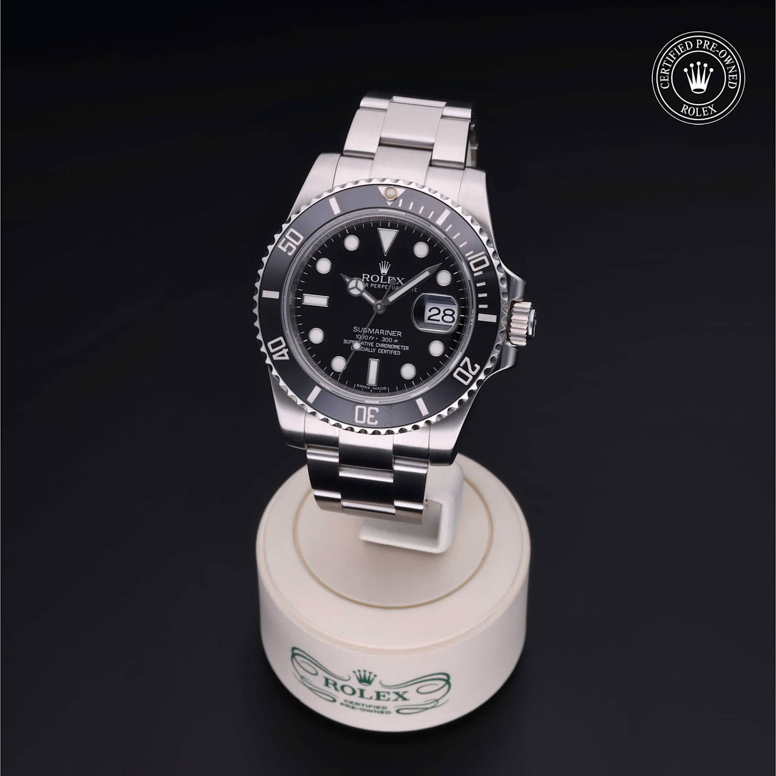 Submariner Date alternate view 4