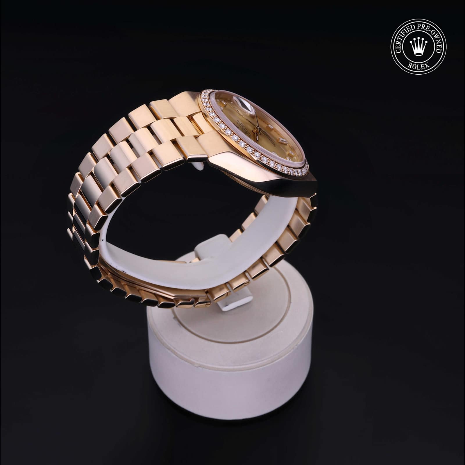 Rolex Oysterquartz in Yellow Gold, 19048 - Bucherer