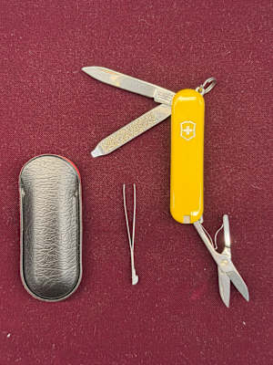 Victorinox Victorinox in , 0.6223.8/CLASSIC GELB - Bucherer