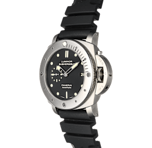 Panerai Luminor 1950 in Titanium, PAM00305 - Bucherer